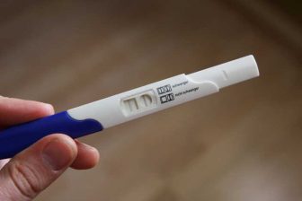 5 příznaků jak poznat těhotenství i bez testu